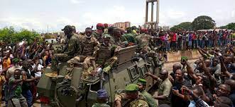 Guinée: deux semaines après le coup d'État, comment avance la transition?